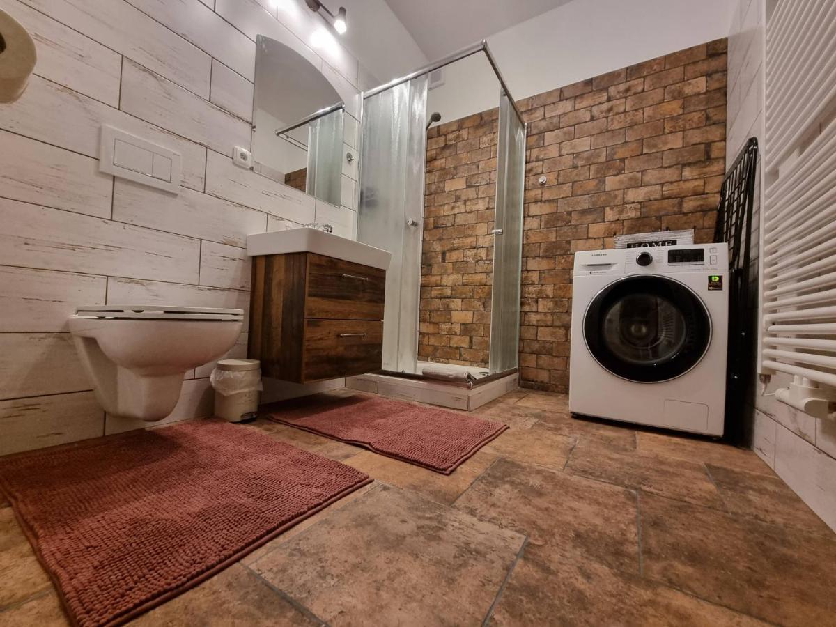 Luxusni Studio Na Velkem Namesti, Wi-Fi, Netflix Градец-Кралове Экстерьер фото